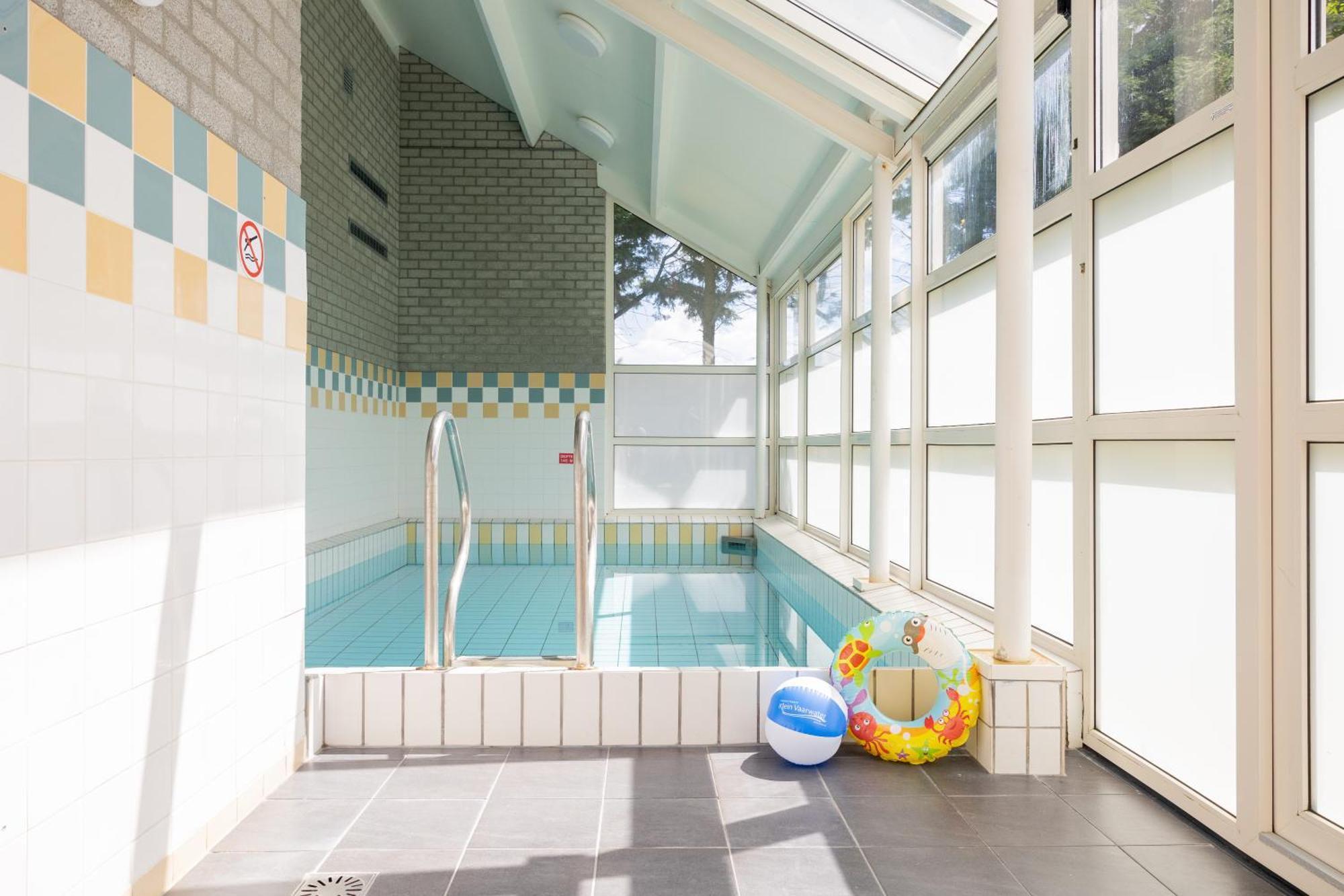 Vakantiepark Klein Vaarwater Buren  Szoba fotó